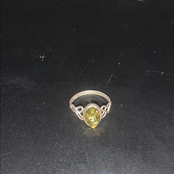 Ring - Picture 2 of 3